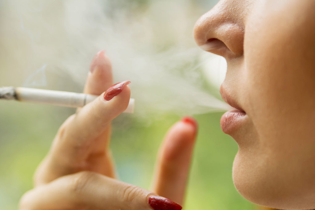 Smoking and Chewing Teeth Issues